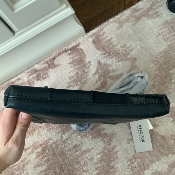 KENNETH COLE REACTION Black Crossbody Vegan Leather Purse BRAND NEW - Picture 11 of 13